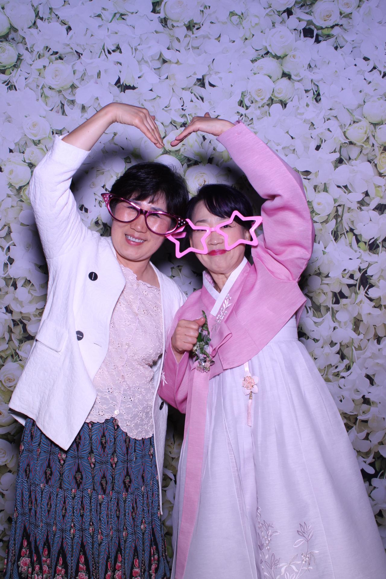 Elizabeth and David's Wedding | View more photos from the event at gallery.photobooth.co.nz/u/SelfieCentral/Elizabeth-and-Davids-Wedding