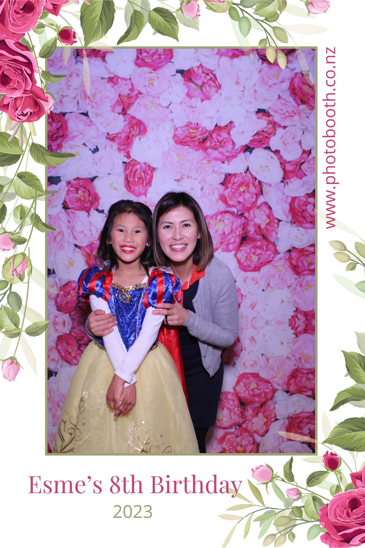 Esme's 8th Birthday | View more photos from the event at gallery.photobooth.co.nz/u/SelfieCentral/Esmes-8th-Birthday