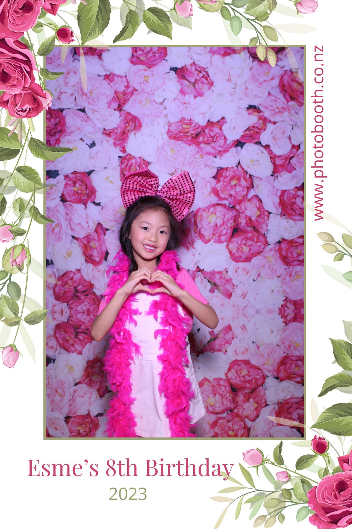 Esme's 8th Birthday | View more photos from the event at gallery.photobooth.co.nz/u/SelfieCentral/Esmes-8th-Birthday