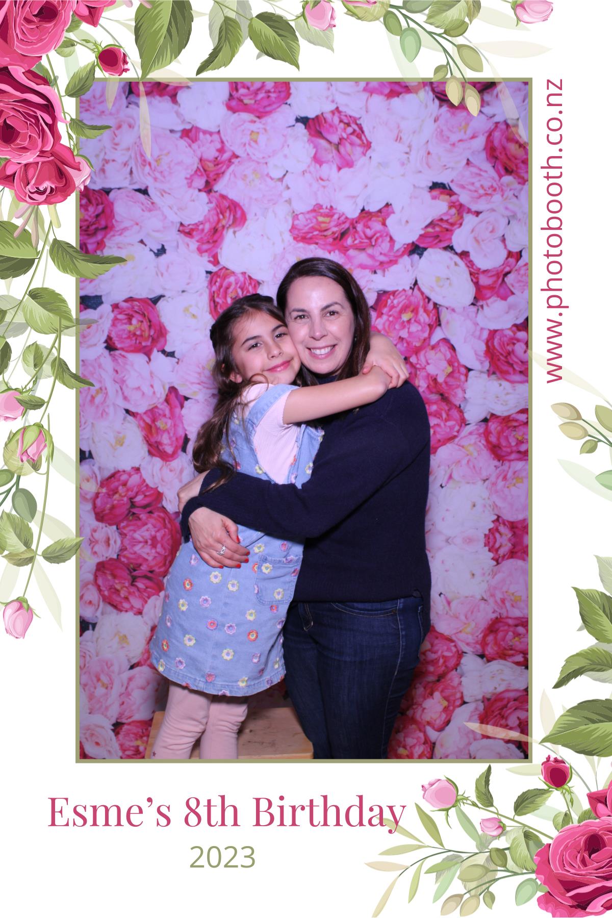 Esme's 8th Birthday | View more photos from the event at gallery.photobooth.co.nz/u/SelfieCentral/Esmes-8th-Birthday