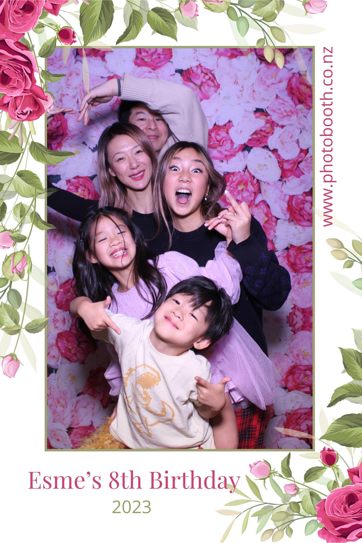 Esme's 8th Birthday | View more photos from the event at gallery.photobooth.co.nz/u/SelfieCentral/Esmes-8th-Birthday