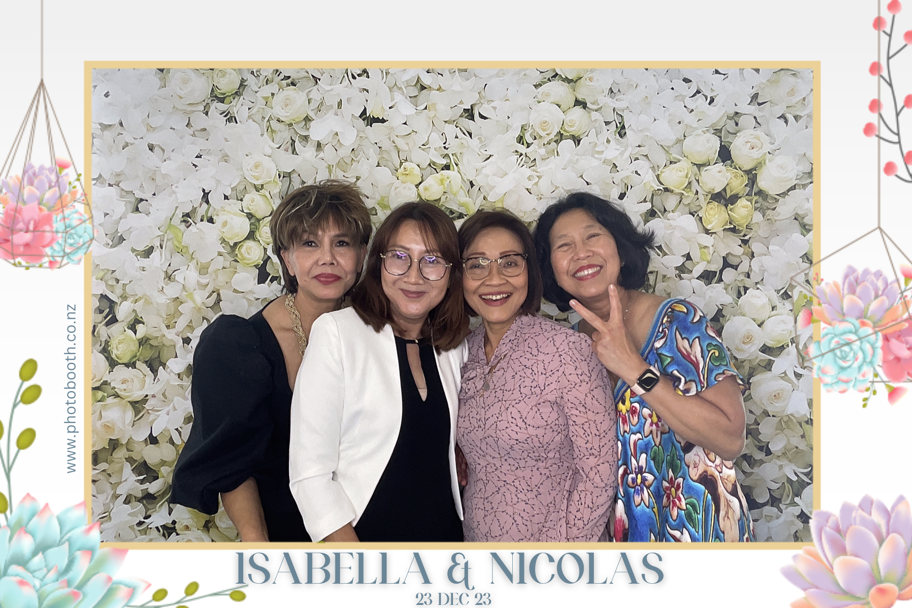 Isabella & Nicolas's Wedding | View more photos from the event at gallery.photobooth.co.nz/u/SelfieCentral/Isabella-Nicolass-Wedding