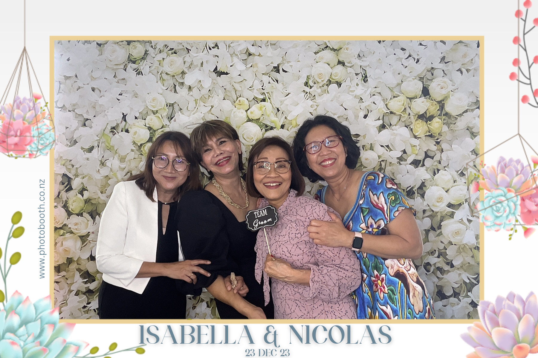 Isabella & Nicolas's Wedding | View more photos from the event at gallery.photobooth.co.nz/u/SelfieCentral/Isabella-Nicolass-Wedding