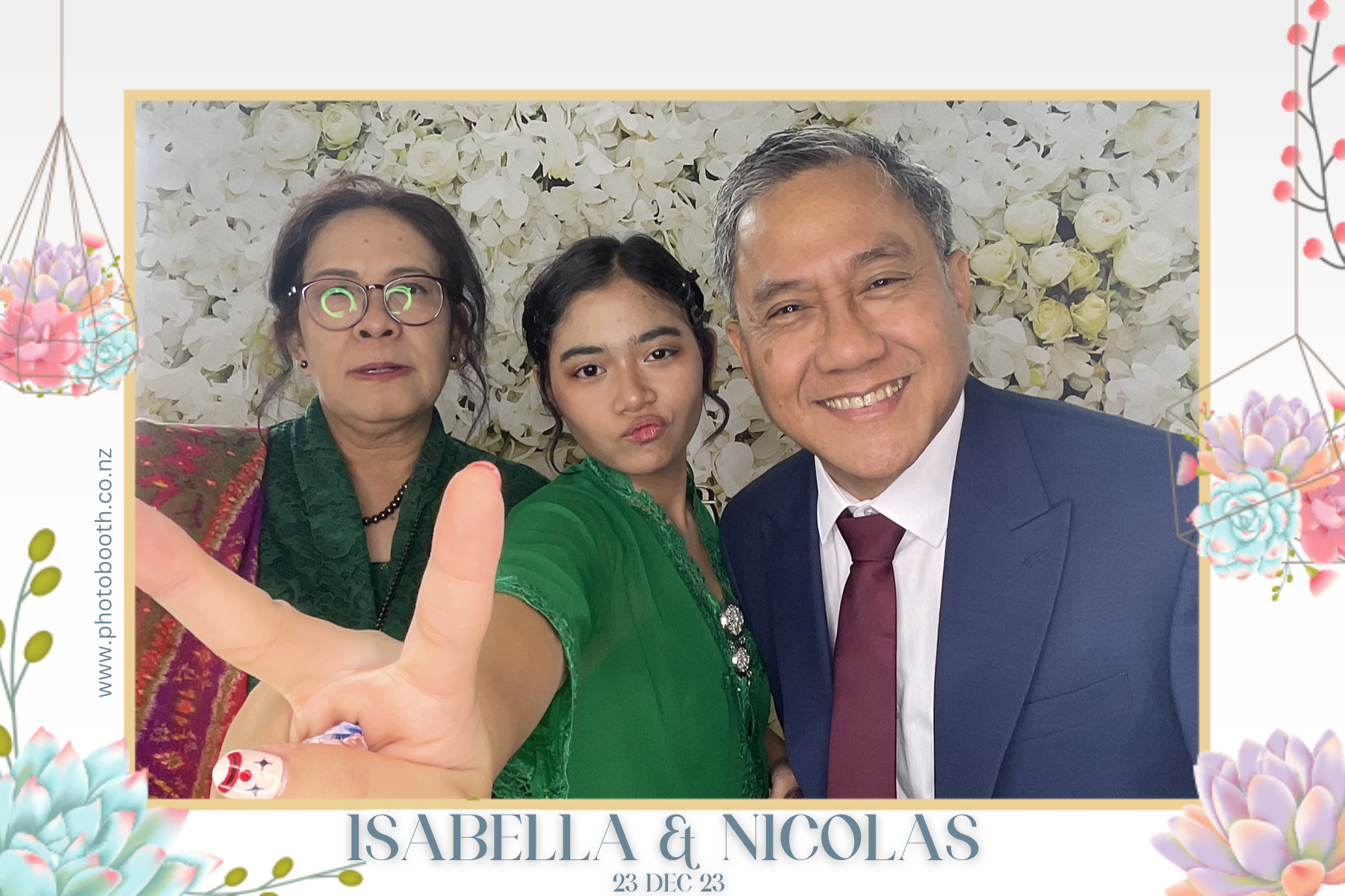 Isabella & Nicolas's Wedding | View more photos from the event at gallery.photobooth.co.nz/u/SelfieCentral/Isabella-Nicolass-Wedding