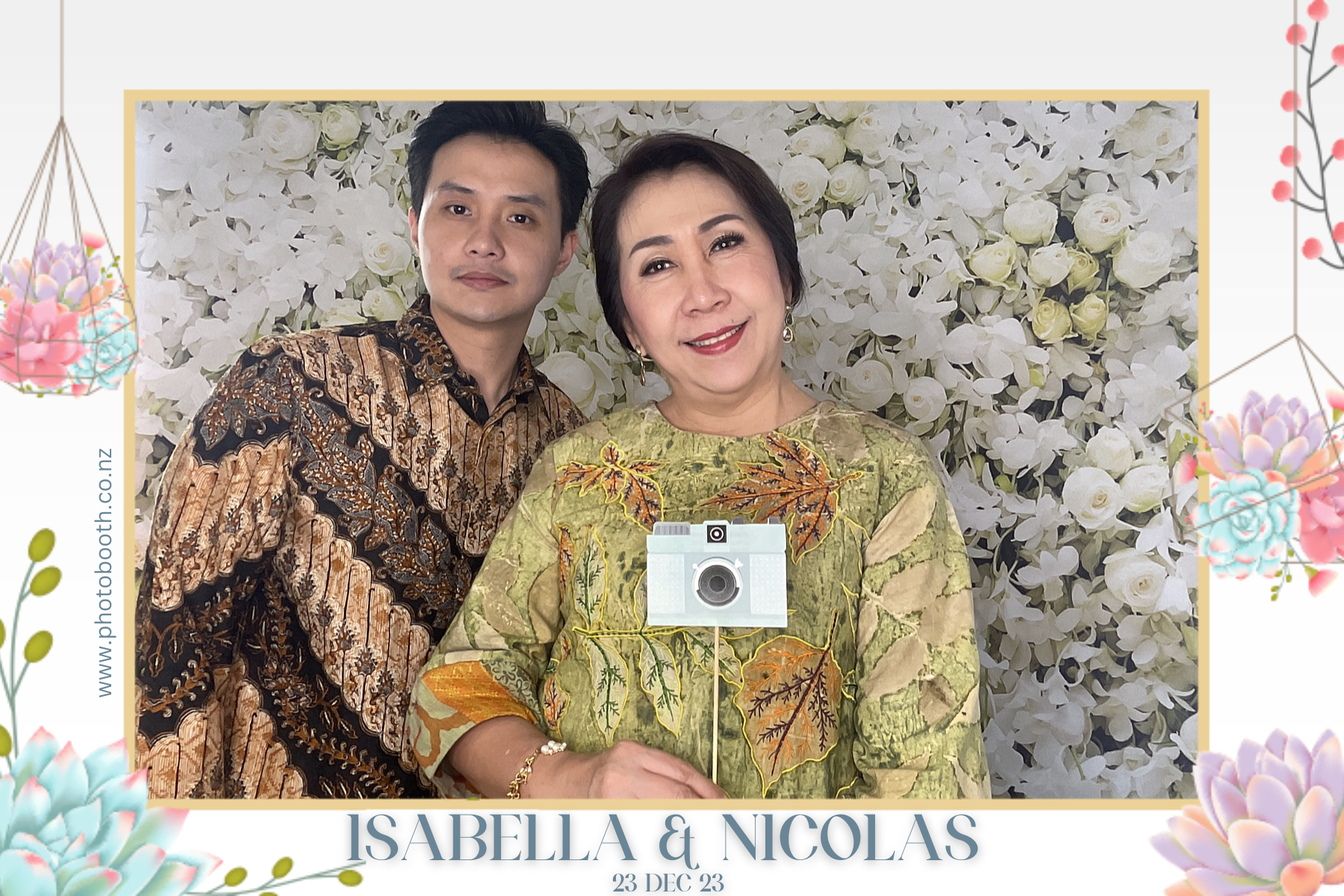 Isabella & Nicolas's Wedding | View more photos from the event at gallery.photobooth.co.nz/u/SelfieCentral/Isabella-Nicolass-Wedding