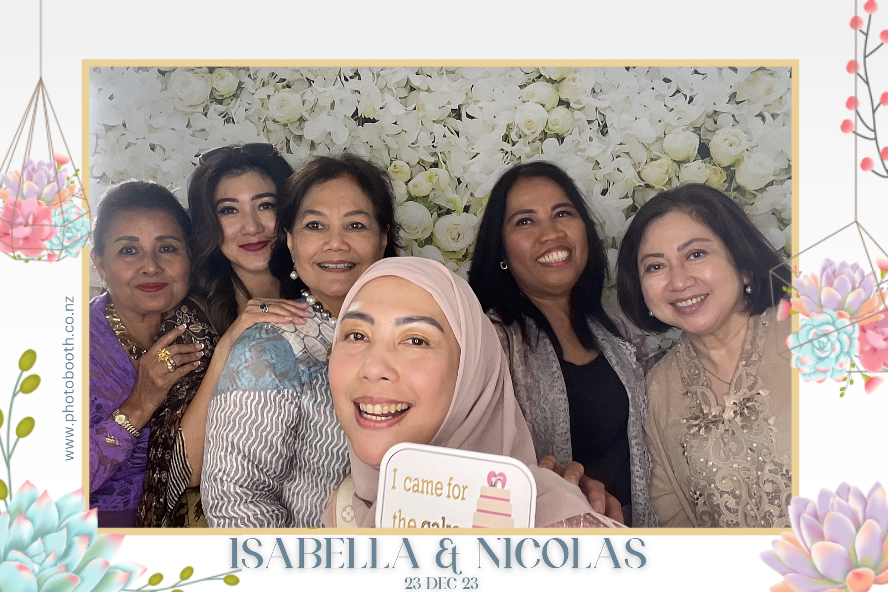 Isabella & Nicolas's Wedding | View more photos from the event at gallery.photobooth.co.nz/u/SelfieCentral/Isabella-Nicolass-Wedding