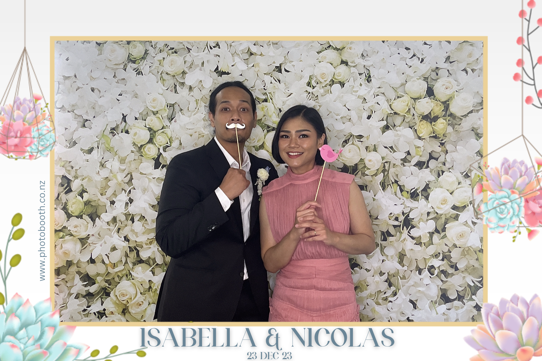Isabella & Nicolas's Wedding | View more photos from the event at gallery.photobooth.co.nz/u/SelfieCentral/Isabella-Nicolass-Wedding