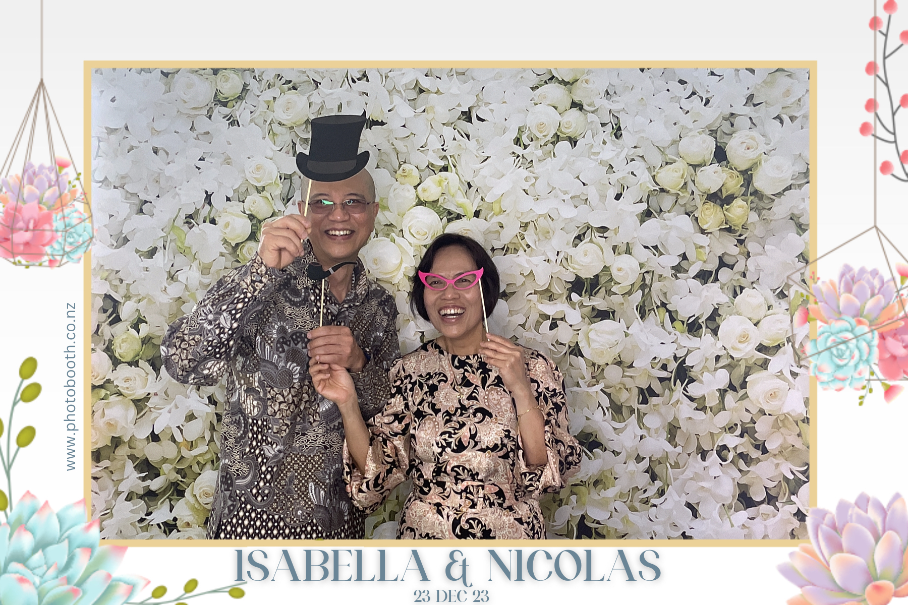 Isabella & Nicolas's Wedding | View more photos from the event at gallery.photobooth.co.nz/u/SelfieCentral/Isabella-Nicolass-Wedding