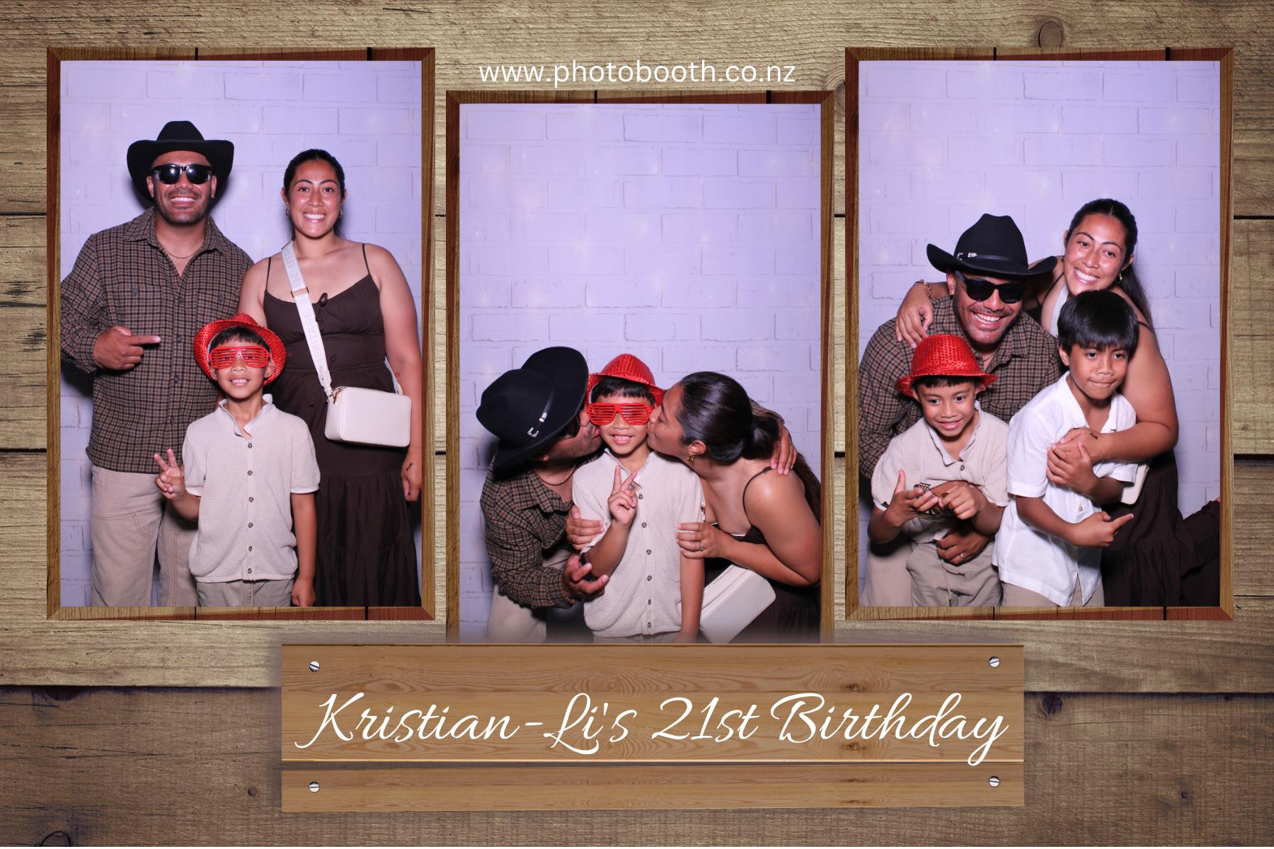 Kristian-Li's 21st | View more photos from the event at gallery.photobooth.co.nz/u/SelfieCentral/Kristian-Lis-21st