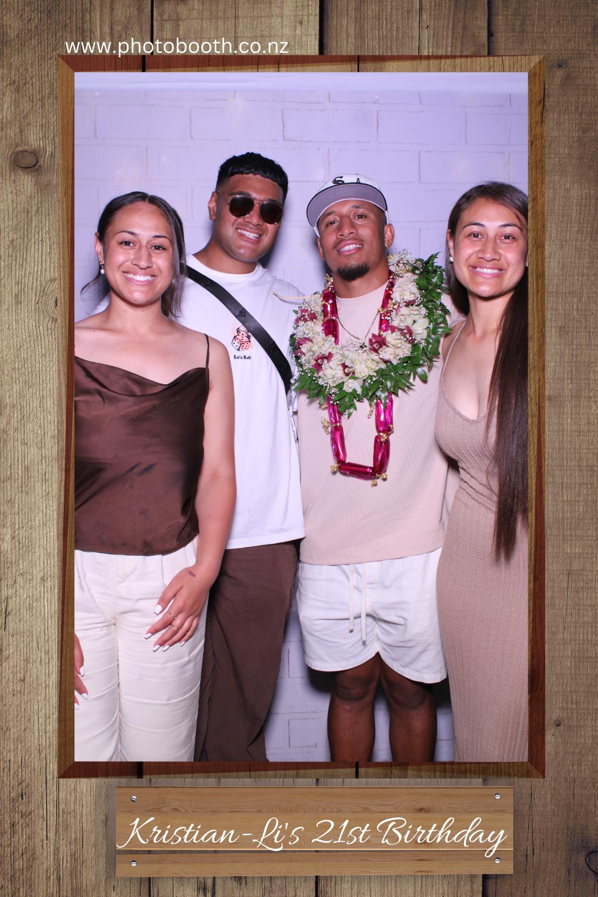 Kristian-Li's 21st | View more photos from the event at gallery.photobooth.co.nz/u/SelfieCentral/Kristian-Lis-21st