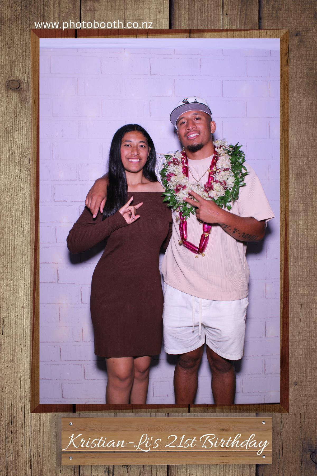 Kristian-Li's 21st | View more photos from the event at gallery.photobooth.co.nz/u/SelfieCentral/Kristian-Lis-21st