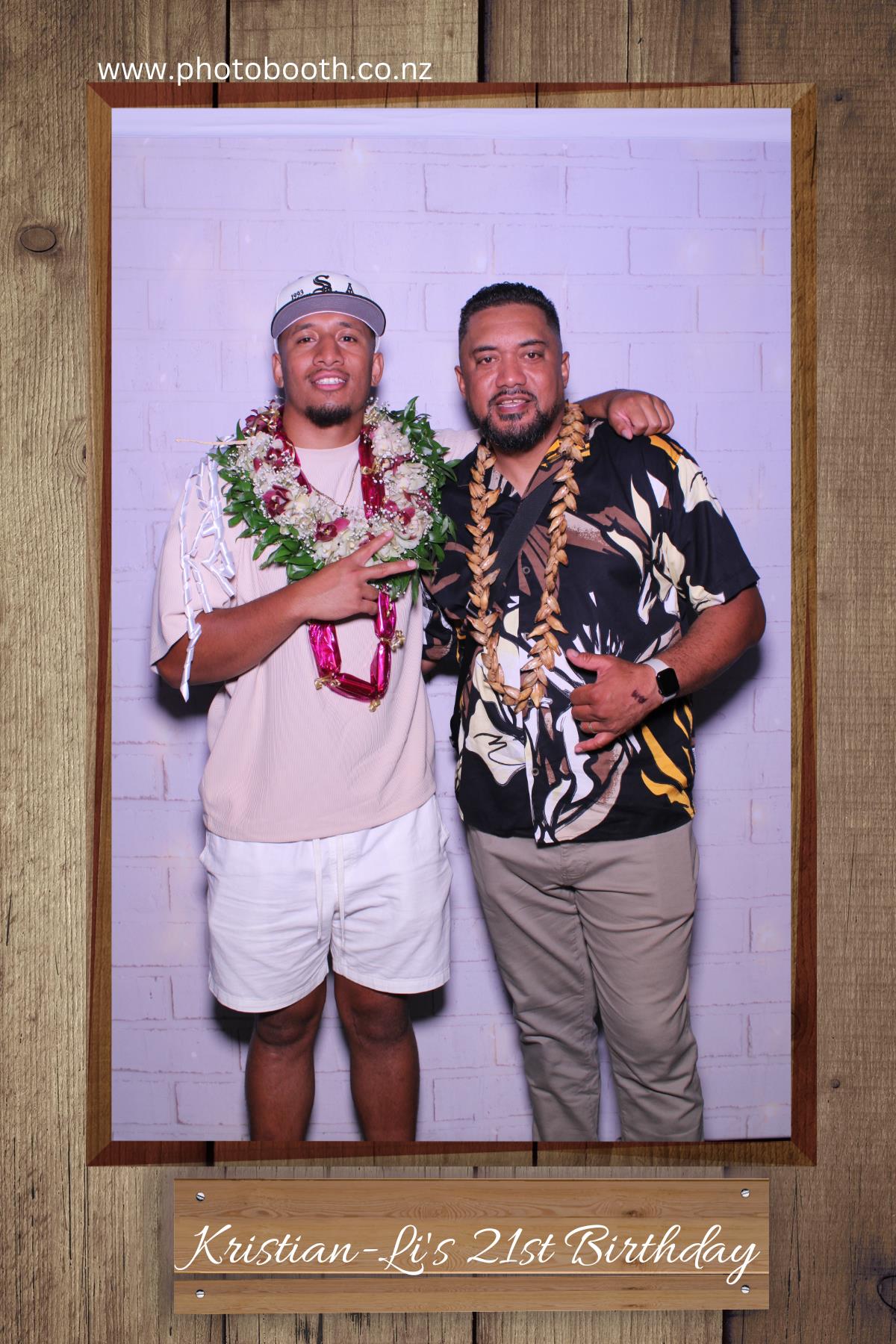 Kristian-Li's 21st | View more photos from the event at gallery.photobooth.co.nz/u/SelfieCentral/Kristian-Lis-21st