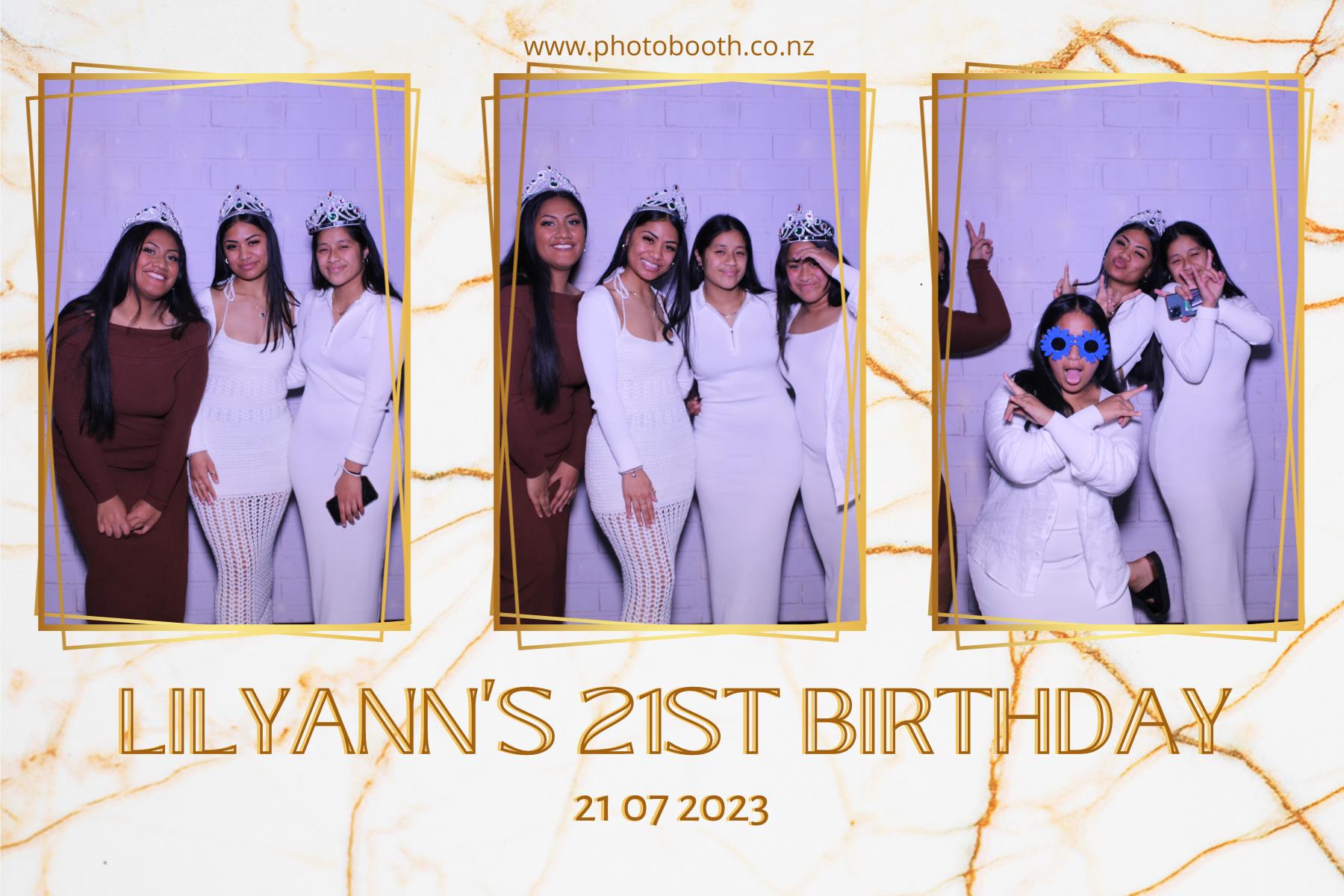 Lilyann's 21st | View more photos from the event at gallery.photobooth.co.nz/u/SelfieCentral/Lilyanns-21st