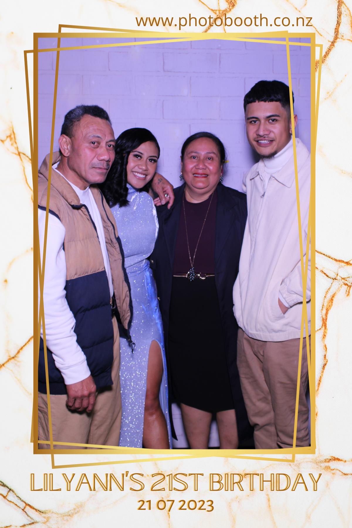 Lilyann's 21st | View more photos from the event at gallery.photobooth.co.nz/u/SelfieCentral/Lilyanns-21st