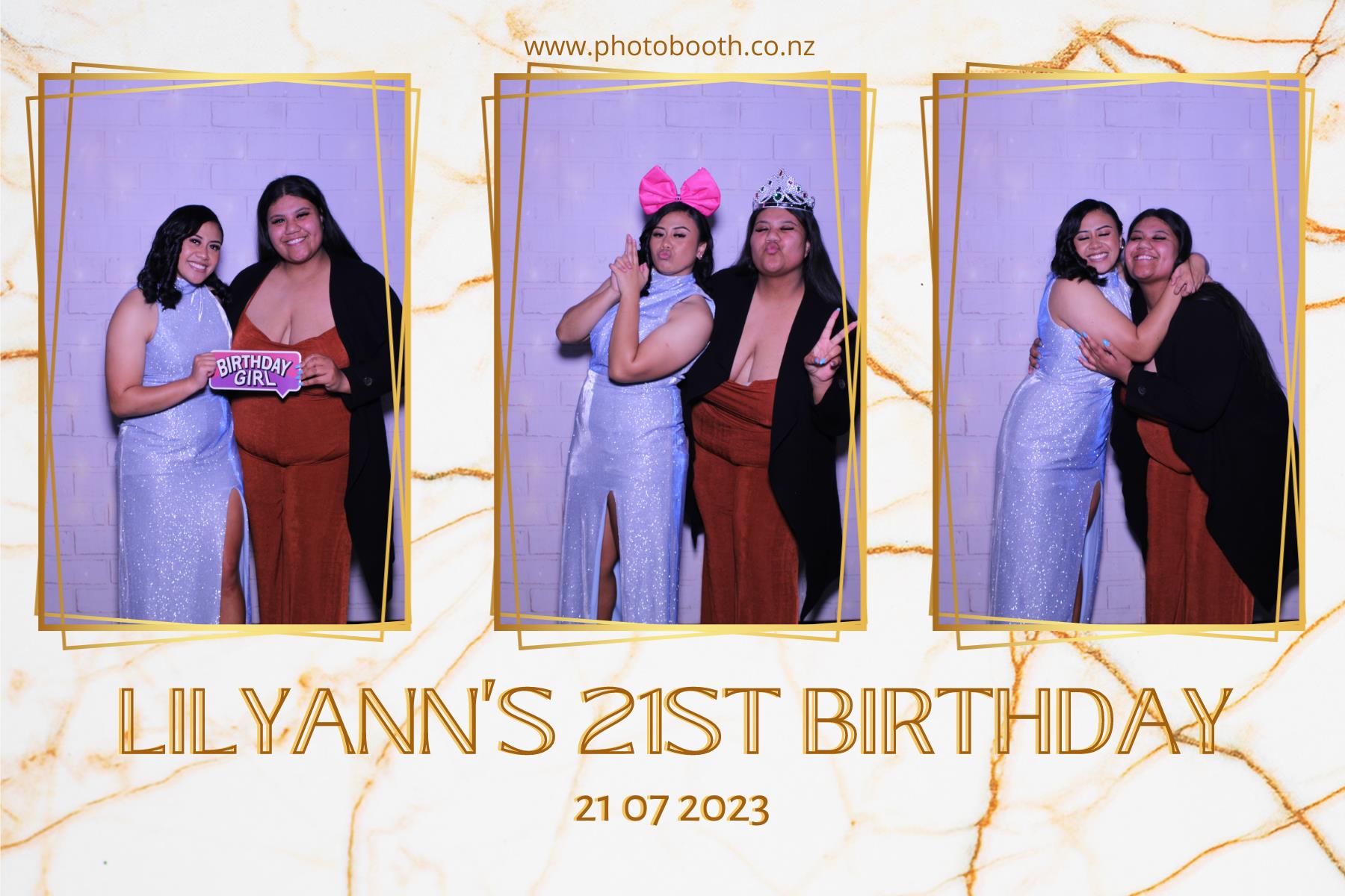 Lilyann's 21st | View more photos from the event at gallery.photobooth.co.nz/u/SelfieCentral/Lilyanns-21st