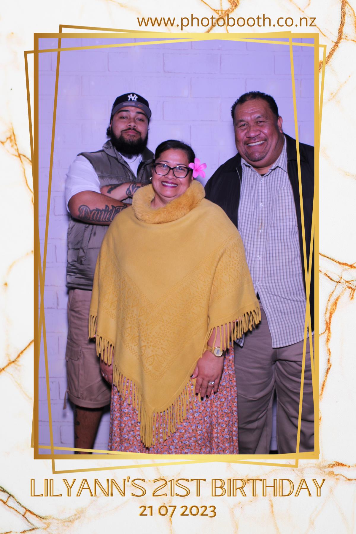 Lilyann's 21st | View more photos from the event at gallery.photobooth.co.nz/u/SelfieCentral/Lilyanns-21st