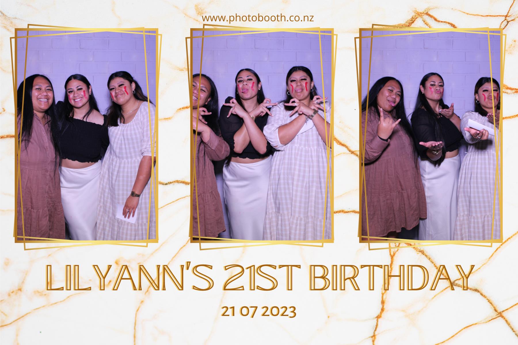 Lilyann's 21st | View more photos from the event at gallery.photobooth.co.nz/u/SelfieCentral/Lilyanns-21st