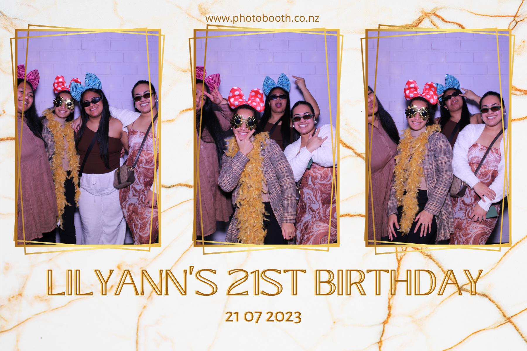 Lilyann's 21st | View more photos from the event at gallery.photobooth.co.nz/u/SelfieCentral/Lilyanns-21st