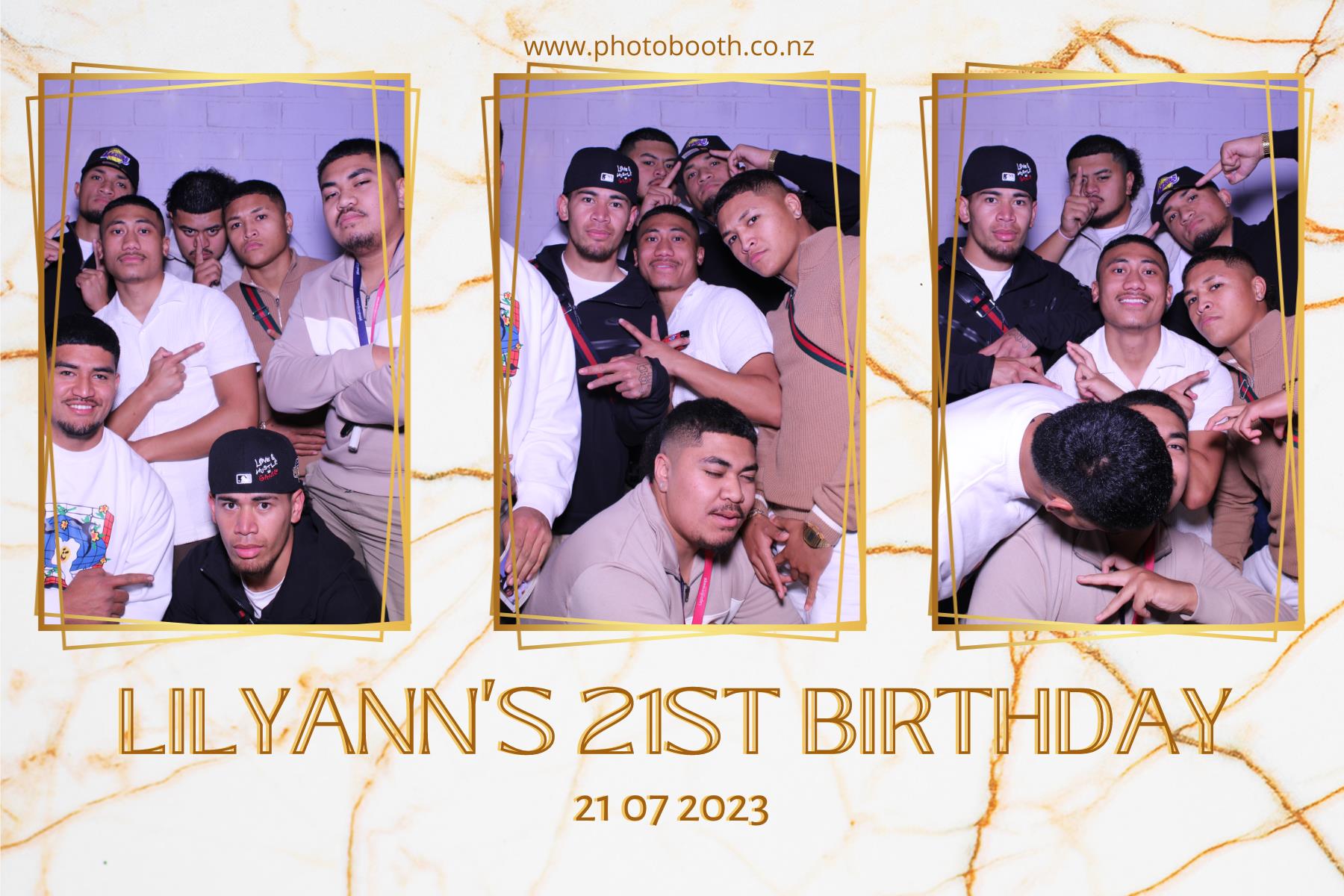 Lilyann's 21st | View more photos from the event at gallery.photobooth.co.nz/u/SelfieCentral/Lilyanns-21st