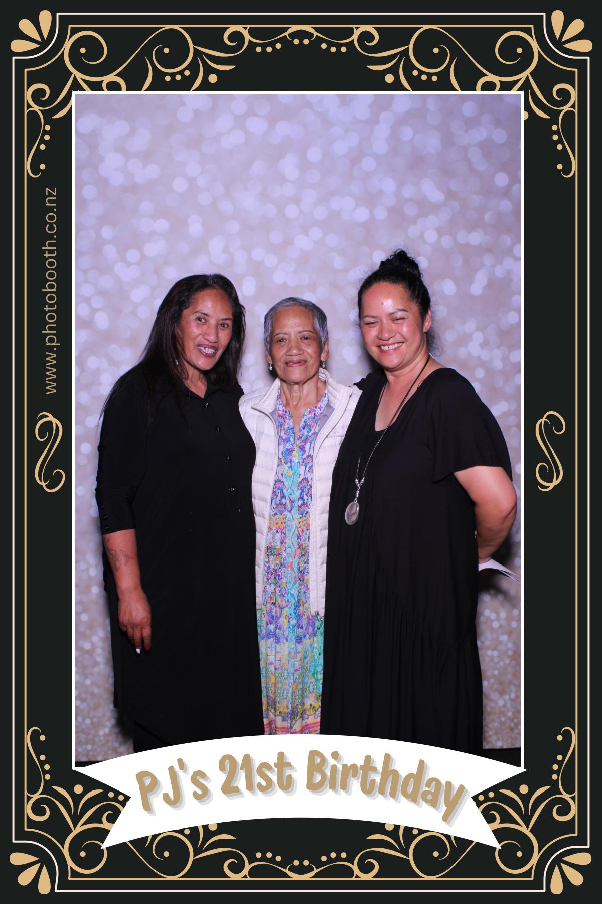 PJ's 21st | View more photos from the event at gallery.photobooth.co.nz/u/SelfieCentral/PJs-21st