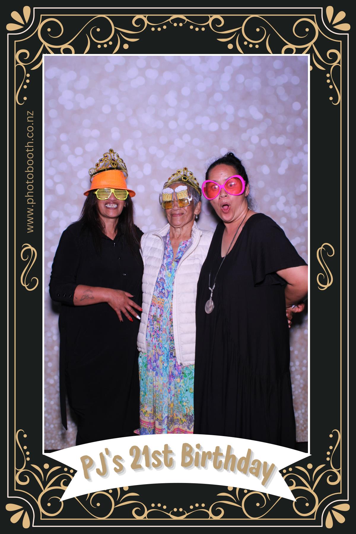 PJ's 21st | View more photos from the event at gallery.photobooth.co.nz/u/SelfieCentral/PJs-21st