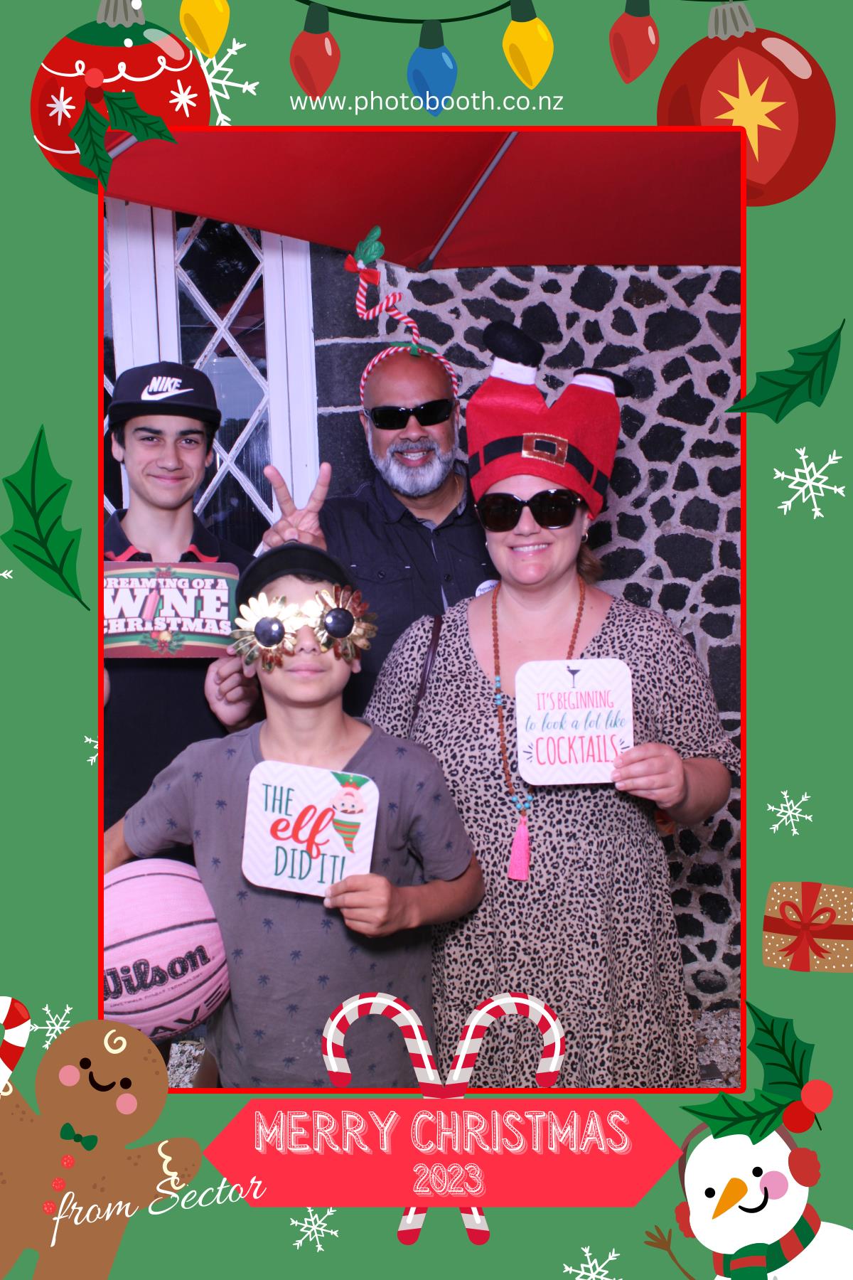 Sektor Christmas Party | View more photos from the event at gallery.photobooth.co.nz/u/SelfieCentral/Sektor-Christmas-Party-0