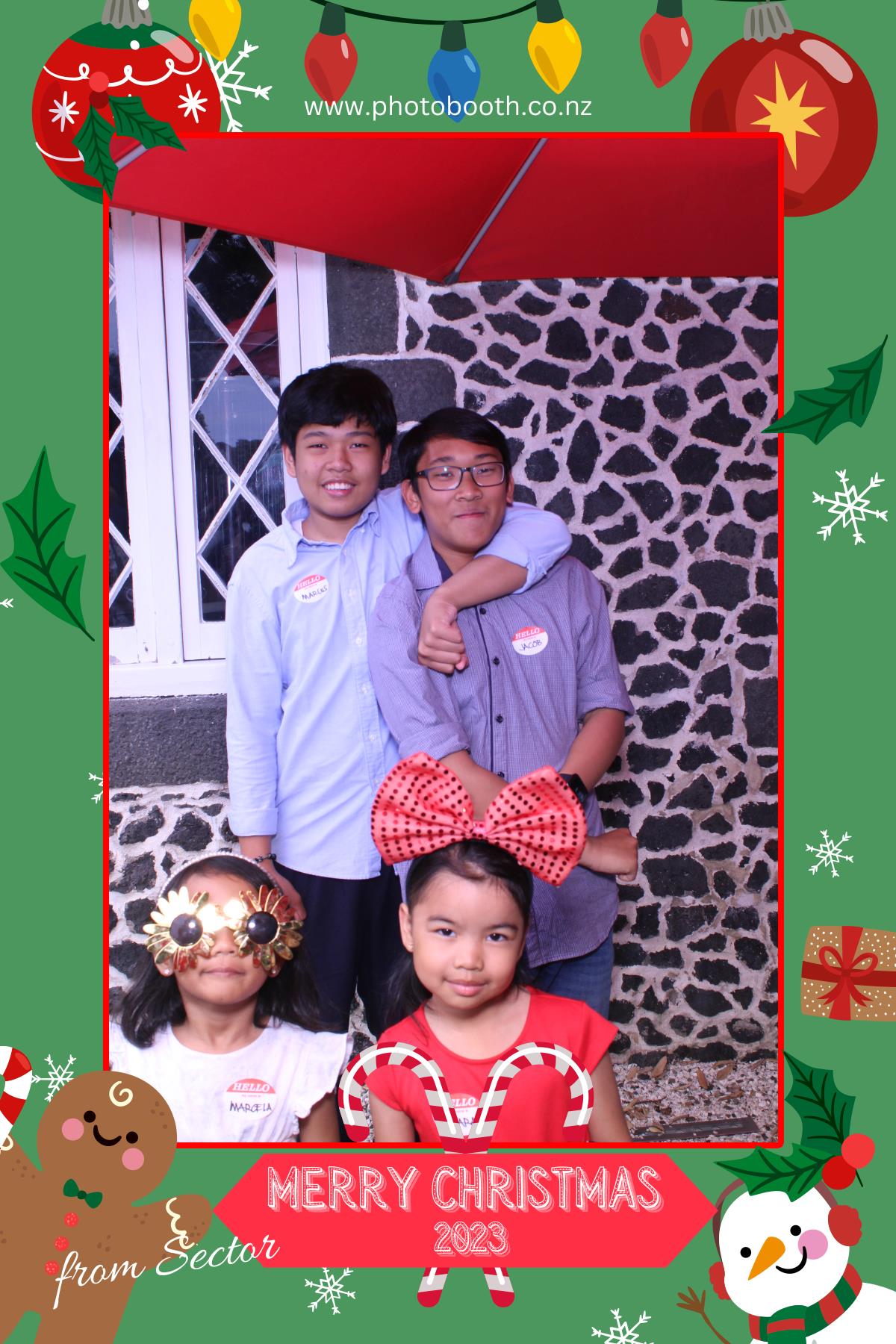 Sektor Christmas Party | View more photos from the event at gallery.photobooth.co.nz/u/SelfieCentral/Sektor-Christmas-Party-0