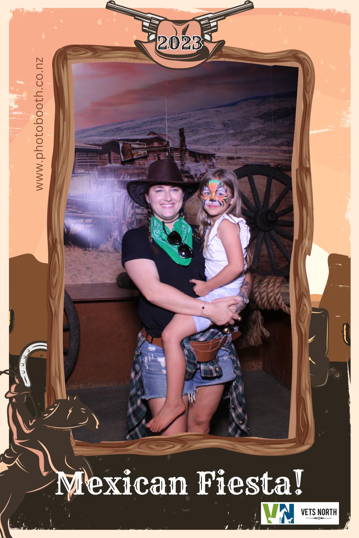 Vets North Christmas Party | View more photos from the event at gallery.photobooth.co.nz/u/SelfieCentral/Vets-North-Christmas-Party
