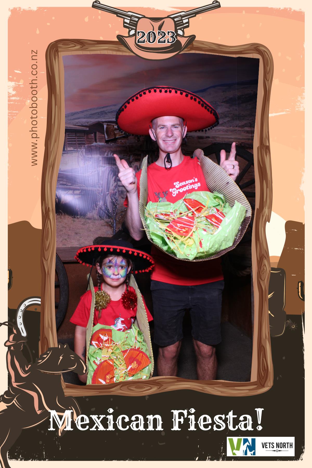Vets North Christmas Party | View more photos from the event at gallery.photobooth.co.nz/u/SelfieCentral/Vets-North-Christmas-Party
