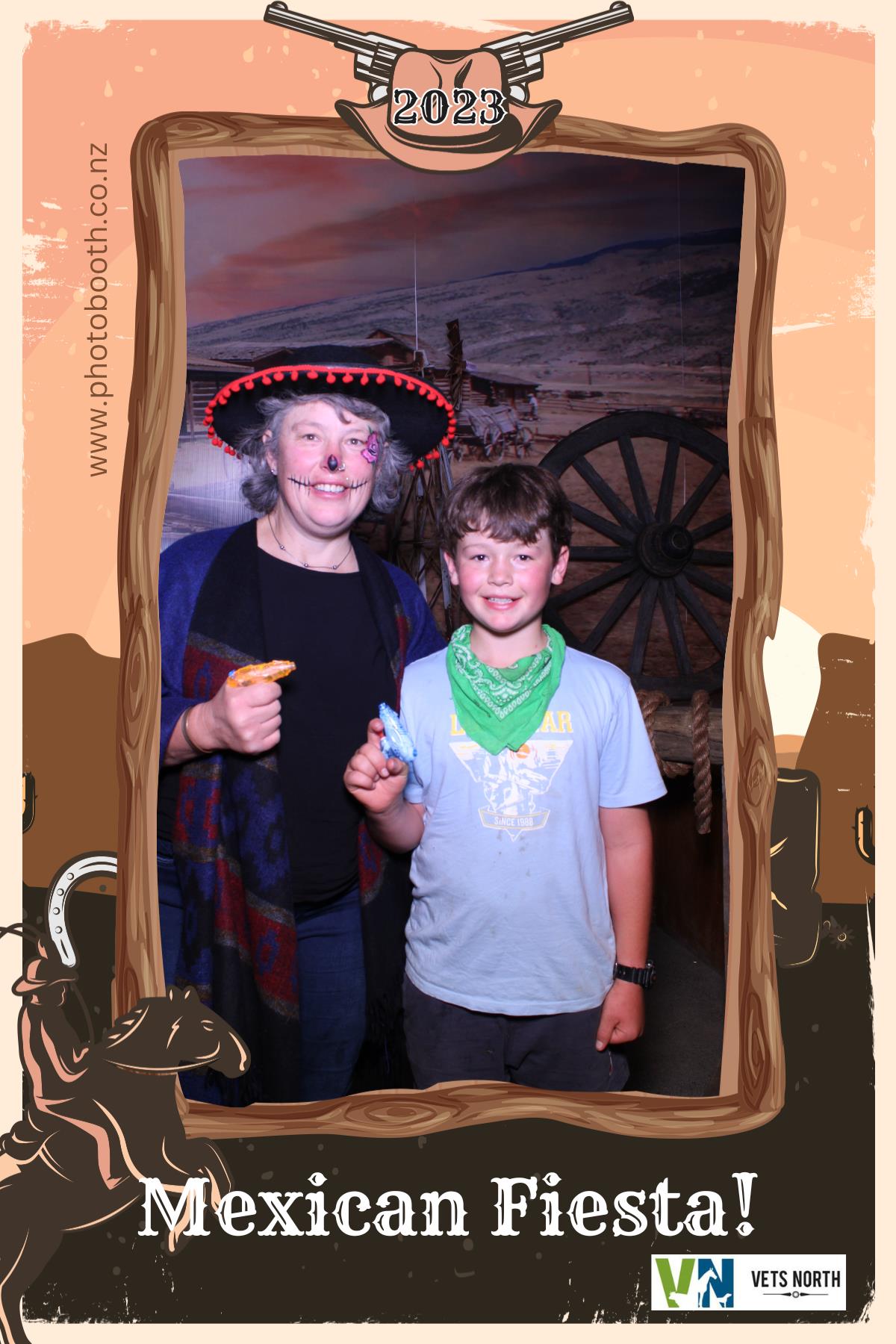 Vets North Christmas Party | View more photos from the event at gallery.photobooth.co.nz/u/SelfieCentral/Vets-North-Christmas-Party