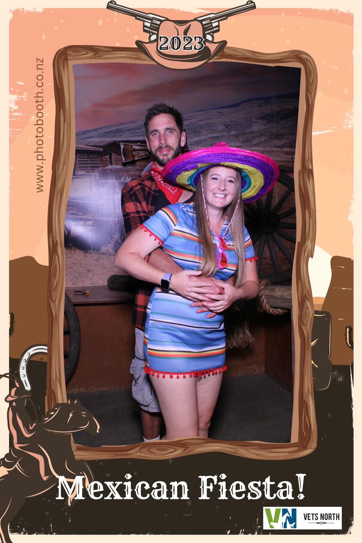 Vets North Christmas Party | View more photos from the event at gallery.photobooth.co.nz/u/SelfieCentral/Vets-North-Christmas-Party