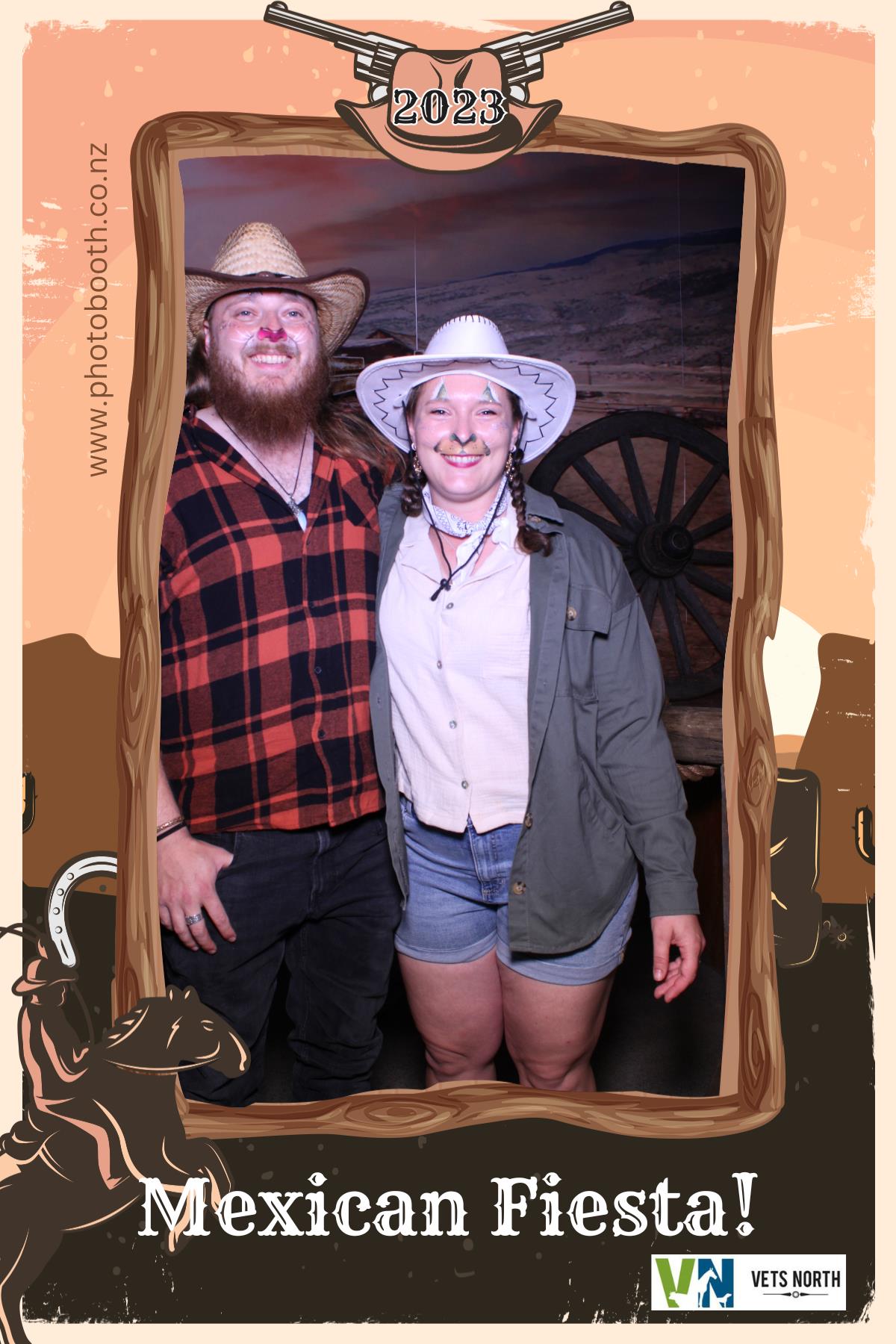 Vets North Christmas Party | View more photos from the event at gallery.photobooth.co.nz/u/SelfieCentral/Vets-North-Christmas-Party