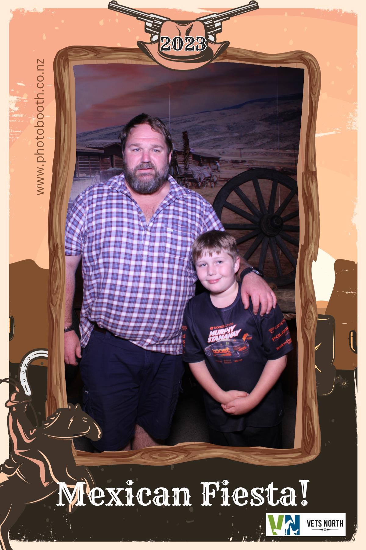 Vets North Christmas Party | View more photos from the event at gallery.photobooth.co.nz/u/SelfieCentral/Vets-North-Christmas-Party