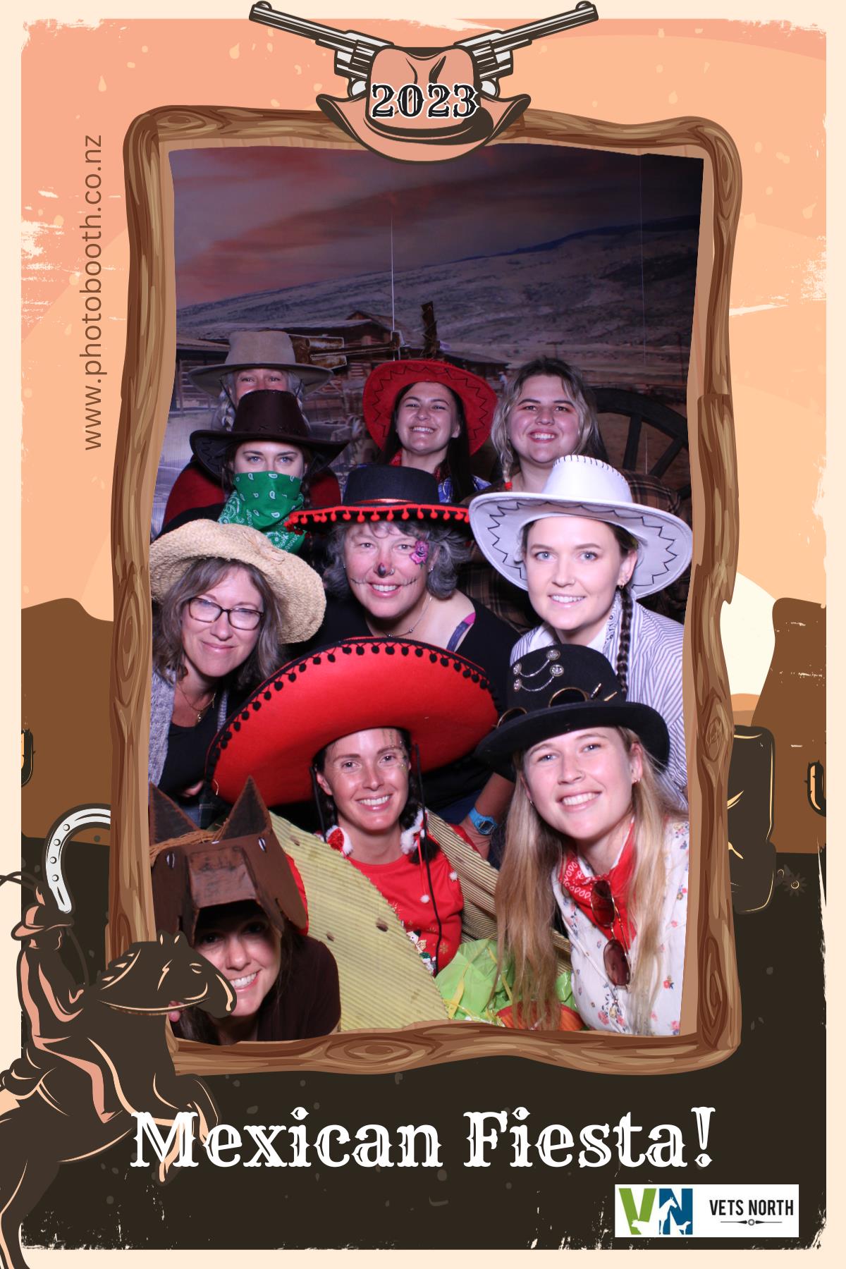 Vets North Christmas Party | View more photos from the event at gallery.photobooth.co.nz/u/SelfieCentral/Vets-North-Christmas-Party