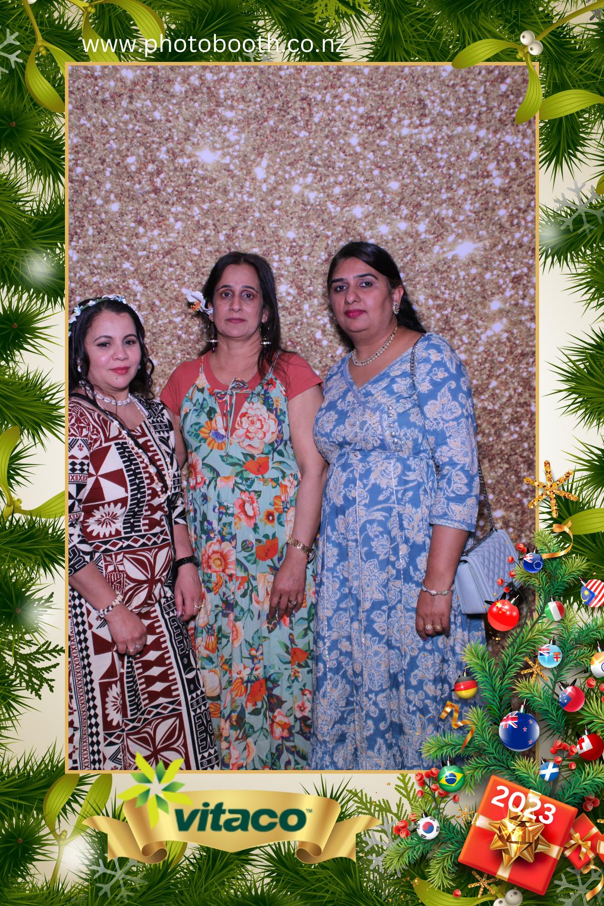 Vitaco Christmas Party | View more photos from the event at gallery.photobooth.co.nz/u/SelfieCentral/Vitaco-Christmas-Party-0