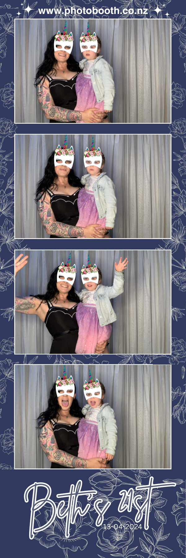Beth's 21st | View more photos from the event at gallery.photobooth.co.nz/u/SelfieCentral/Beths-21st