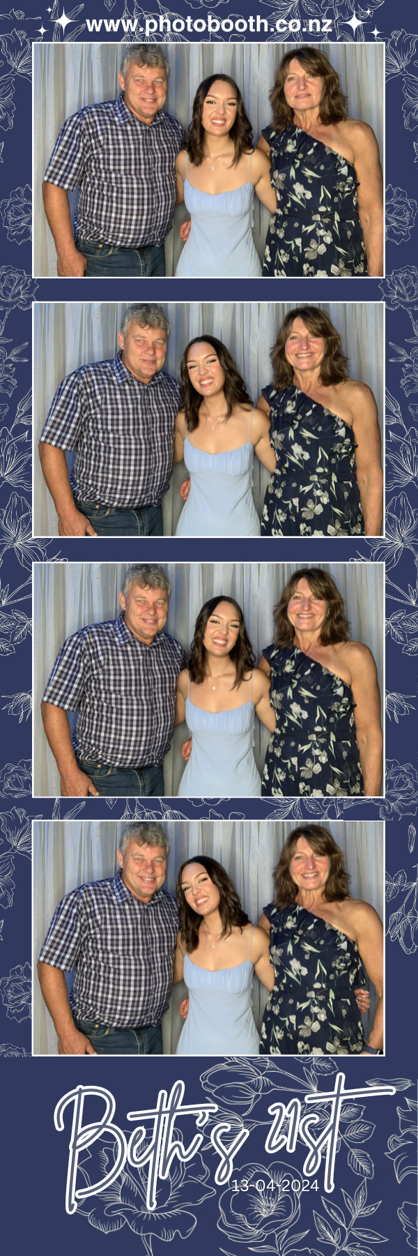 Beth's 21st | View more photos from the event at gallery.photobooth.co.nz/u/SelfieCentral/Beths-21st