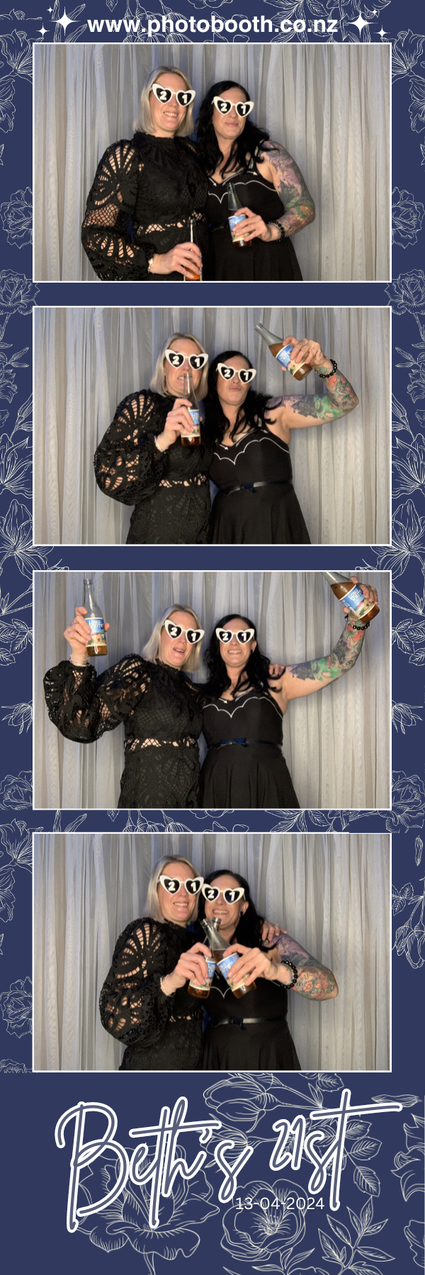 Beth's 21st | View more photos from the event at gallery.photobooth.co.nz/u/SelfieCentral/Beths-21st