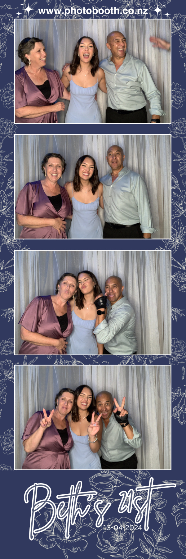 Beth's 21st | View more photos from the event at gallery.photobooth.co.nz/u/SelfieCentral/Beths-21st
