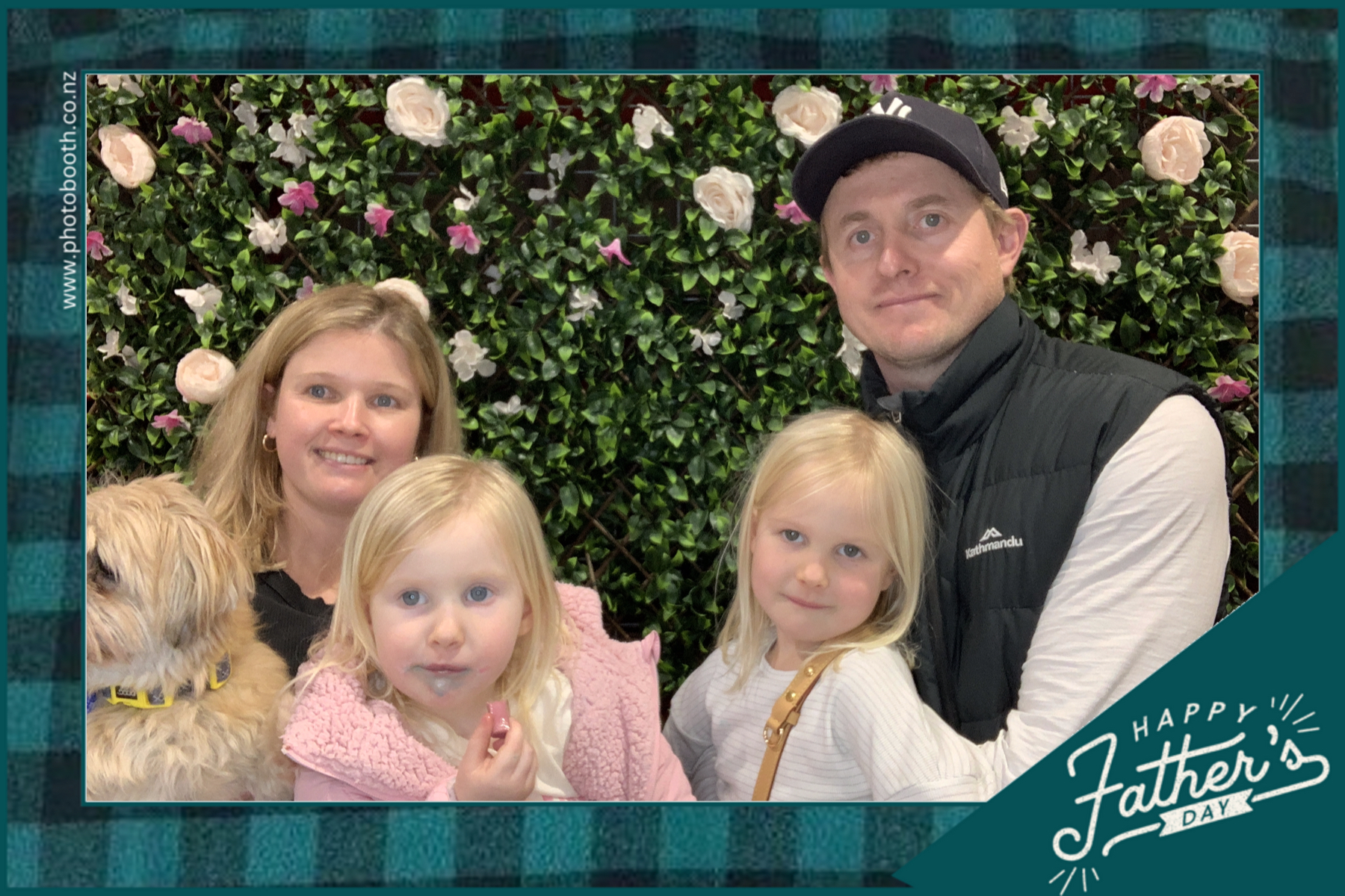 Bunnings Father's Day Family NIght | View more photos from the event at gallery.photobooth.co.nz/u/SelfieCentral/Bunnings-Fathers-Day-Family-NIght