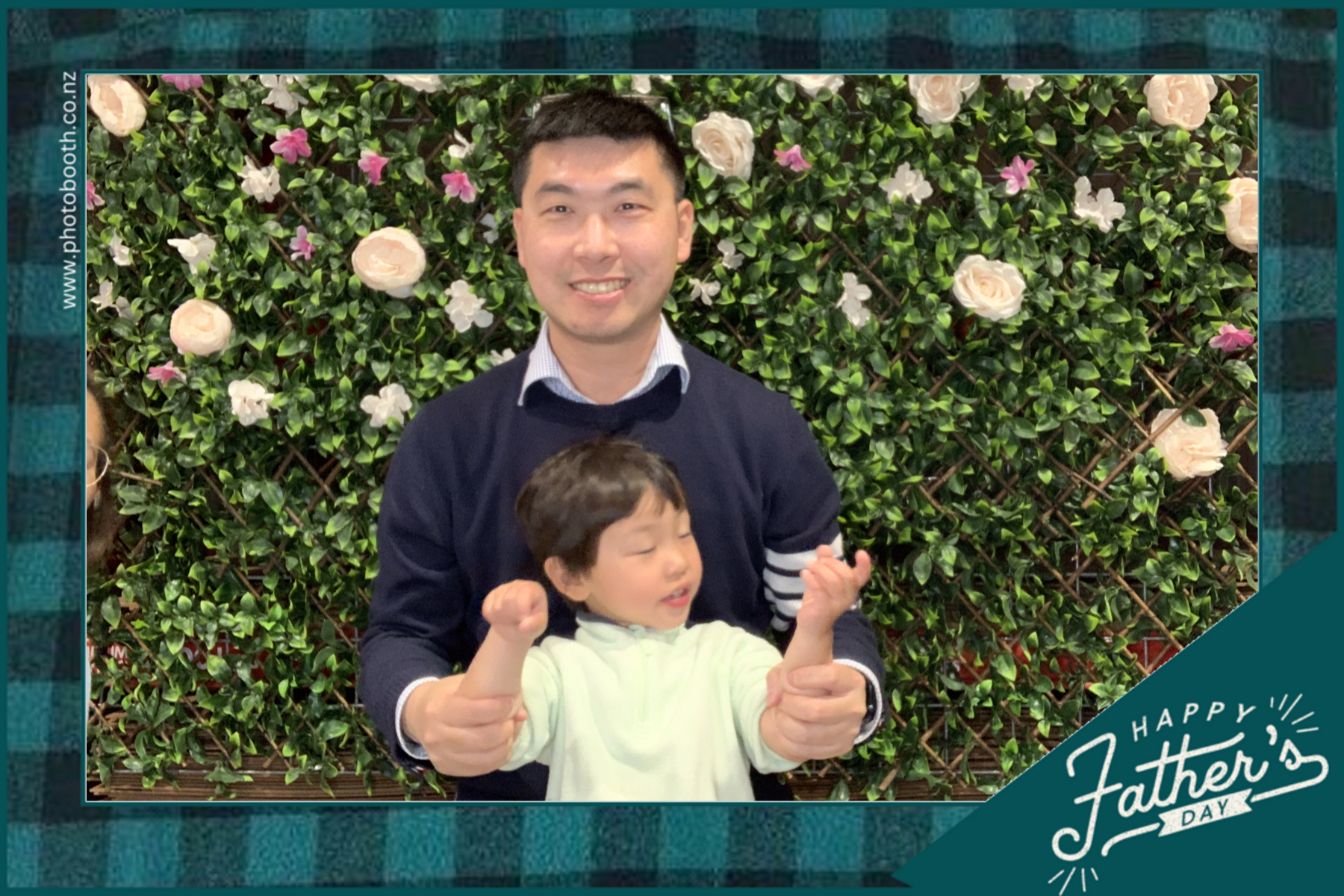 Bunnings Father's Day Family NIght | View more photos from the event at gallery.photobooth.co.nz/u/SelfieCentral/Bunnings-Fathers-Day-Family-NIght
