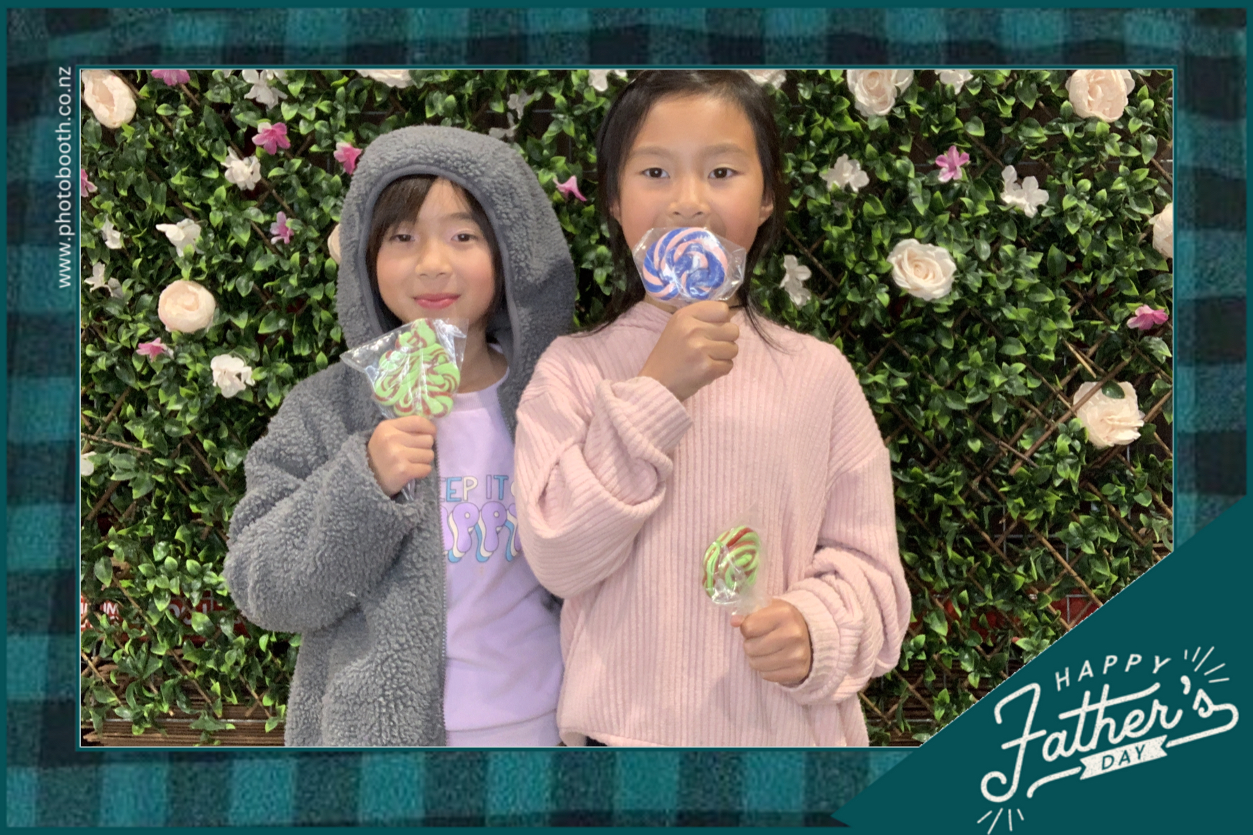 Bunnings Father's Day Family NIght | View more photos from the event at gallery.photobooth.co.nz/u/SelfieCentral/Bunnings-Fathers-Day-Family-NIght
