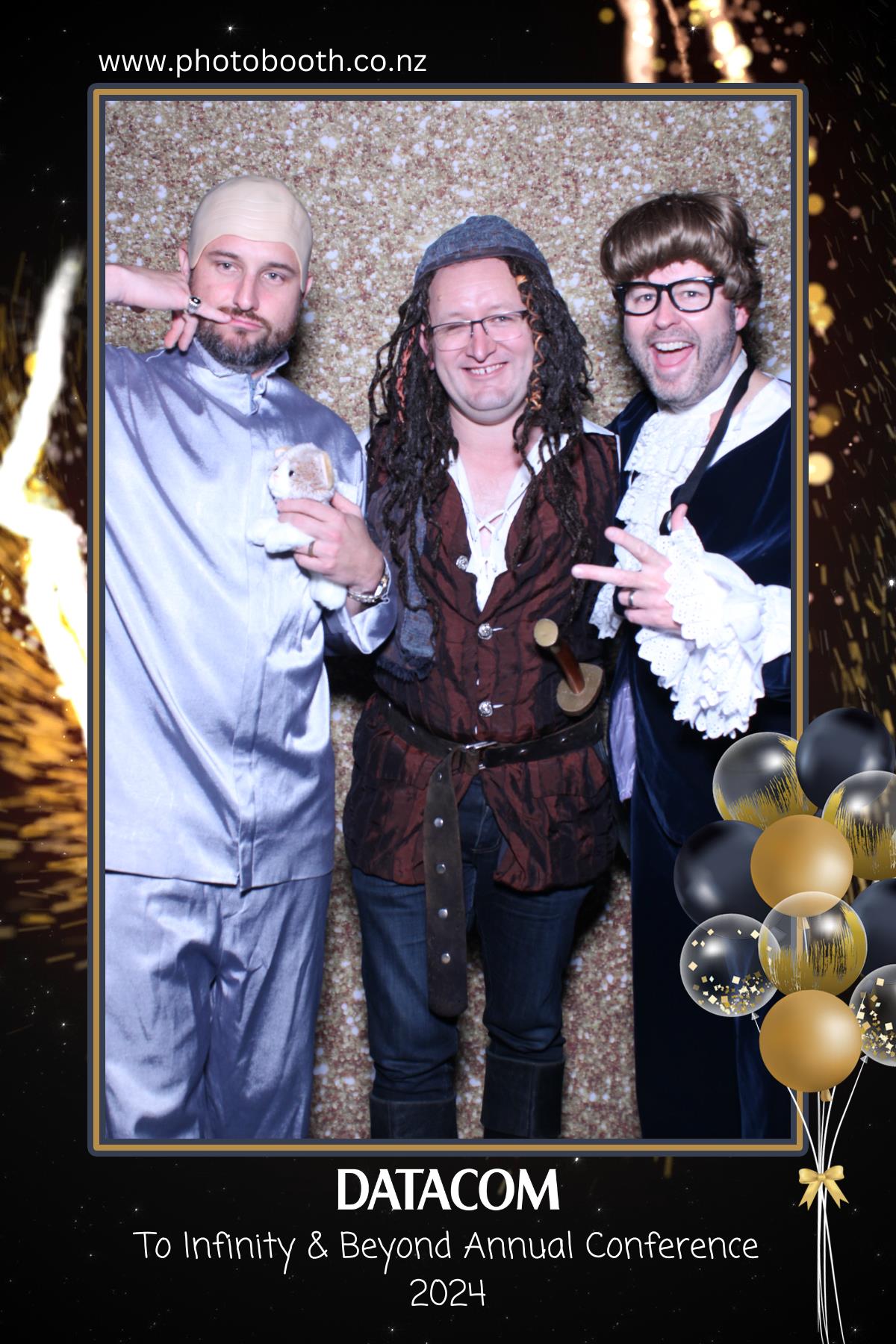 Datacom | View more photos from the event at gallery.photobooth.co.nz/u/SelfieCentral/Datacom