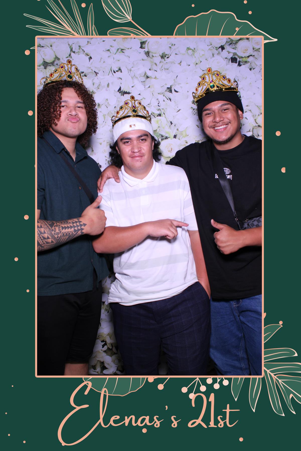 Elenas's 21st | View more photos from the event at gallery.photobooth.co.nz/u/SelfieCentral/Elenass-21st