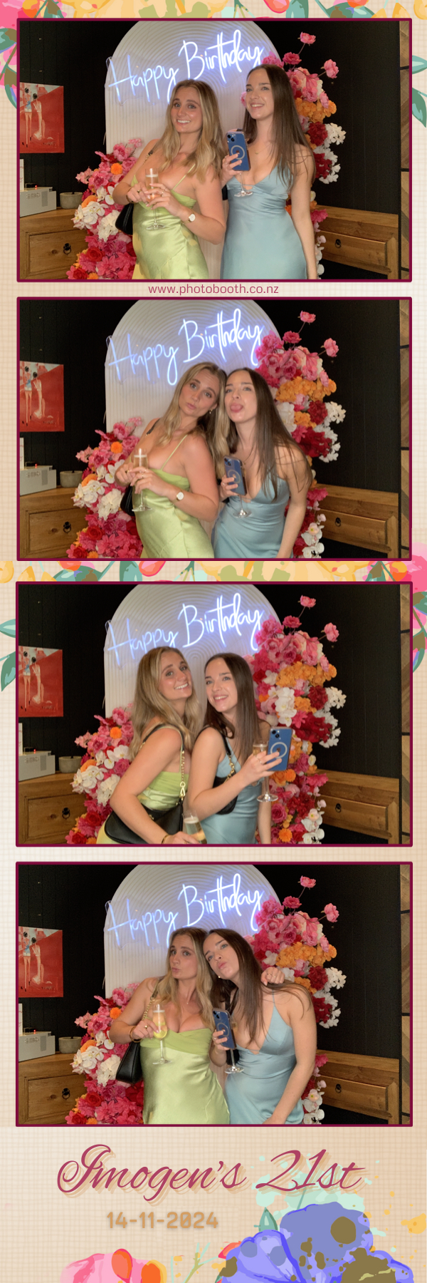 Imogen’s 21st | View more photos from the event at gallery.photobooth.co.nz/u/SelfieCentral/Imogen’s-21st