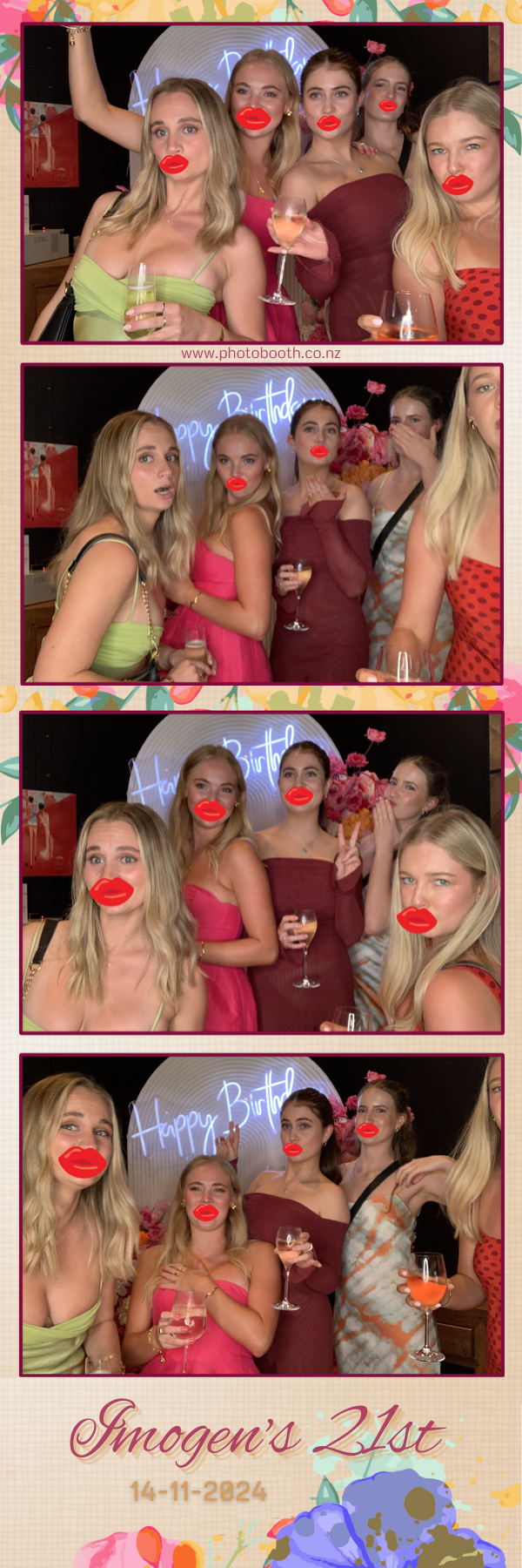 Imogen’s 21st | View more photos from the event at gallery.photobooth.co.nz/u/SelfieCentral/Imogen’s-21st