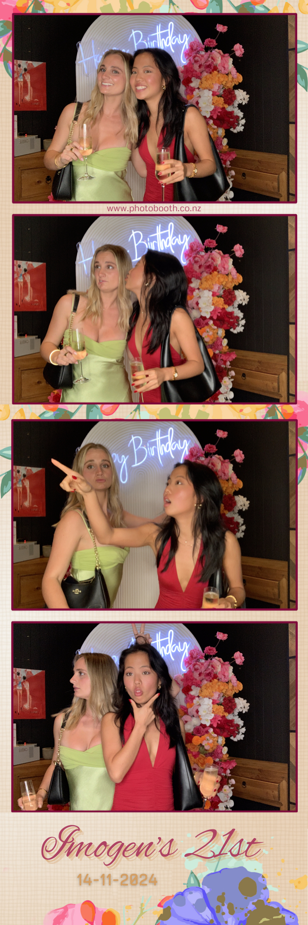 Imogen’s 21st | View more photos from the event at gallery.photobooth.co.nz/u/SelfieCentral/Imogen’s-21st