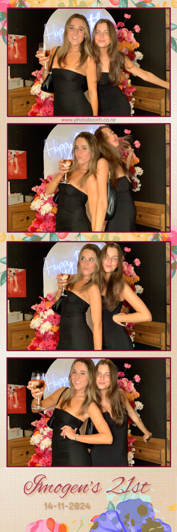 Imogen’s 21st | View more photos from the event at gallery.photobooth.co.nz/u/SelfieCentral/Imogen’s-21st