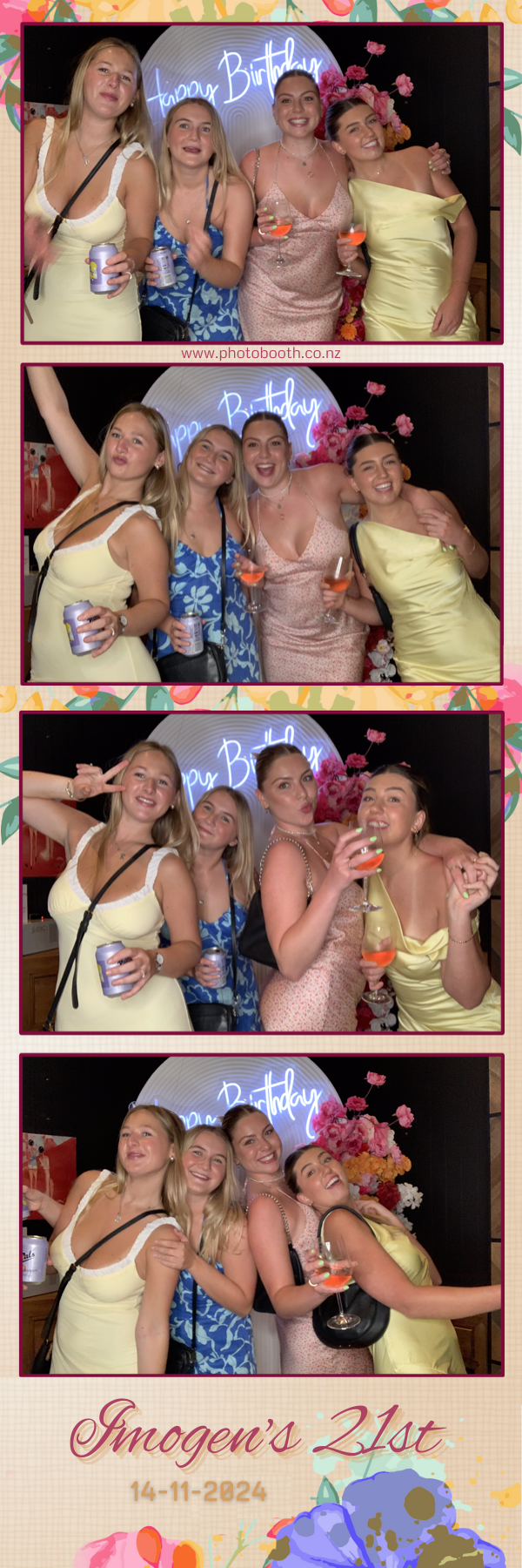 Imogen’s 21st | View more photos from the event at gallery.photobooth.co.nz/u/SelfieCentral/Imogen’s-21st