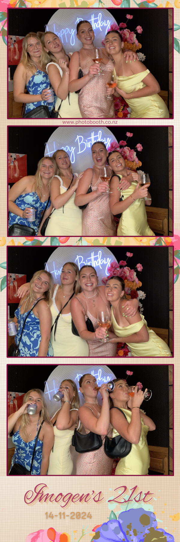 Imogen’s 21st | View more photos from the event at gallery.photobooth.co.nz/u/SelfieCentral/Imogen’s-21st